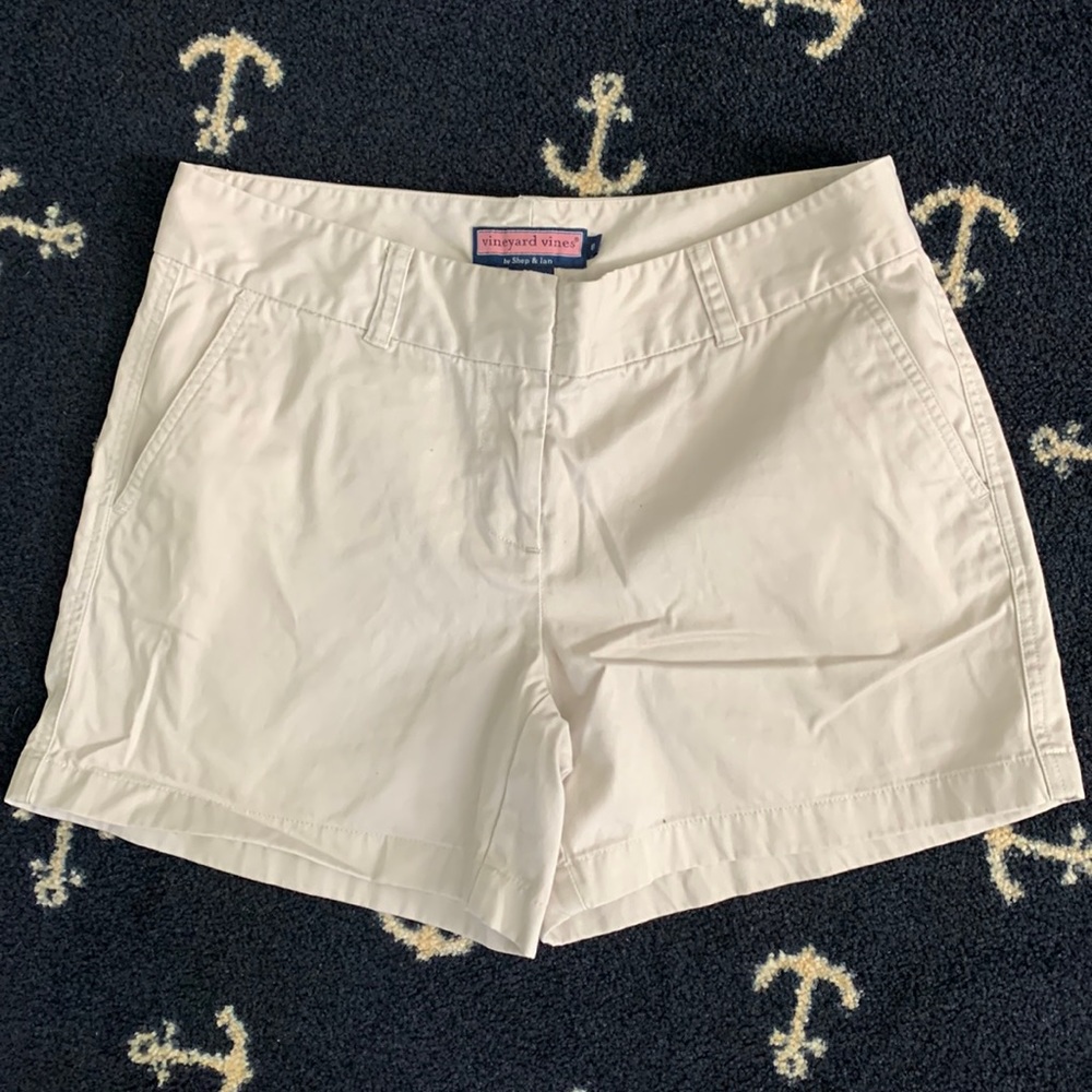 Vineyard Vines khaki shorts
